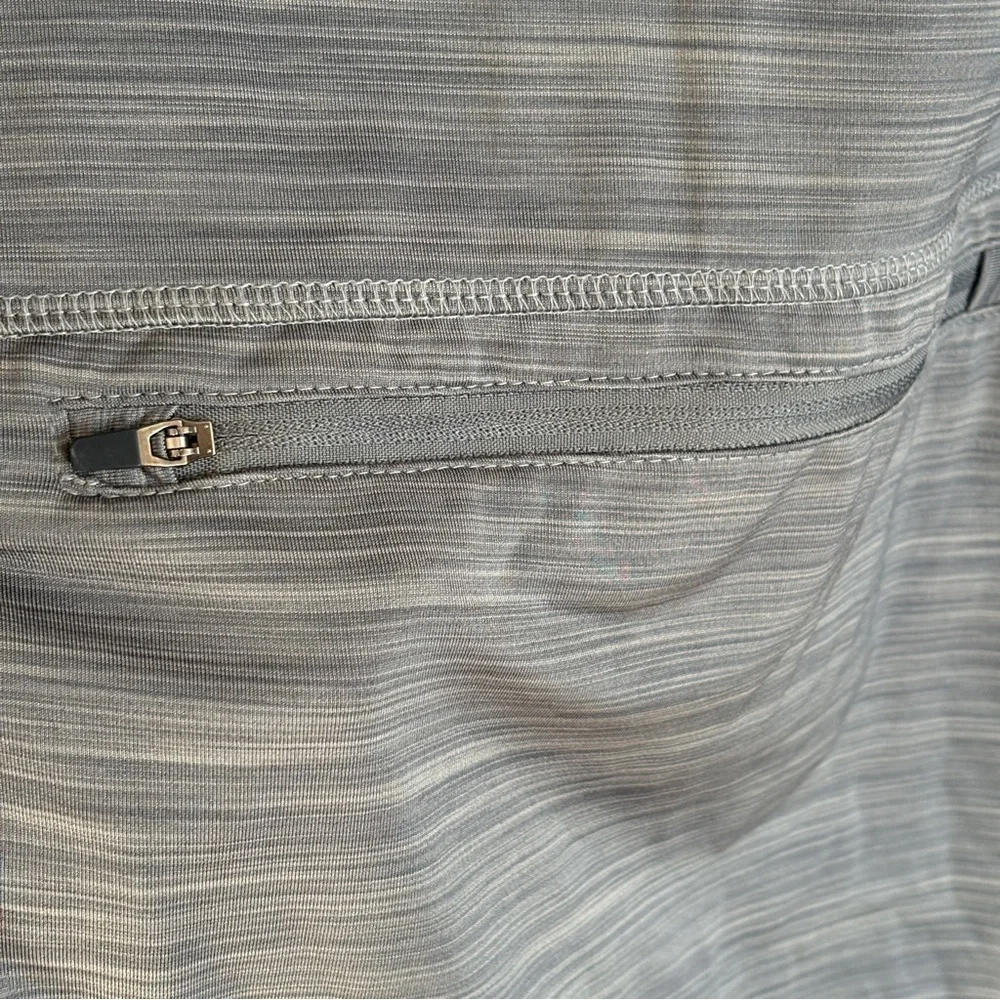 Hang Ten Mens Swimshirt Grey Black Size XL Back Zipper Pocket